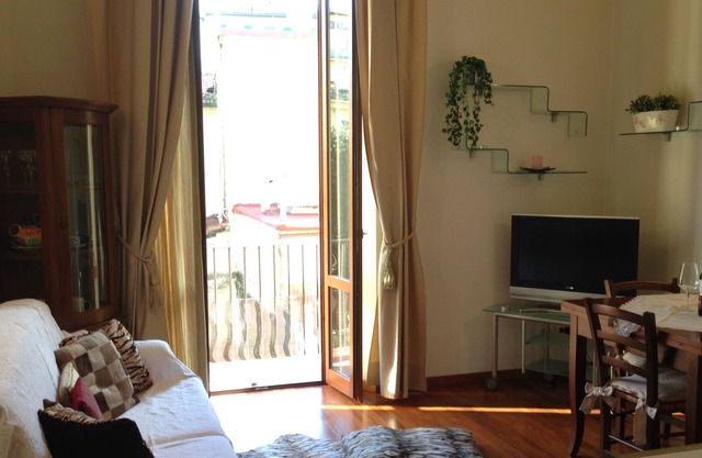 A Lovely House, cozy and bright apartament close to the center