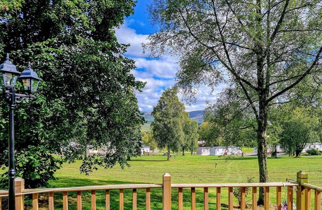 A lovely lodge enjoying an elevated spot on the Moffat Manor Country Park the perfect location for s