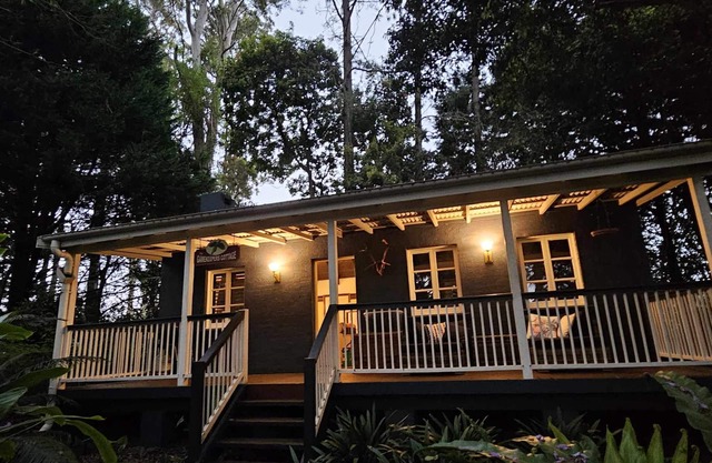 A luxury private cottage set in the heart of the beautiful Tamborine mountains.