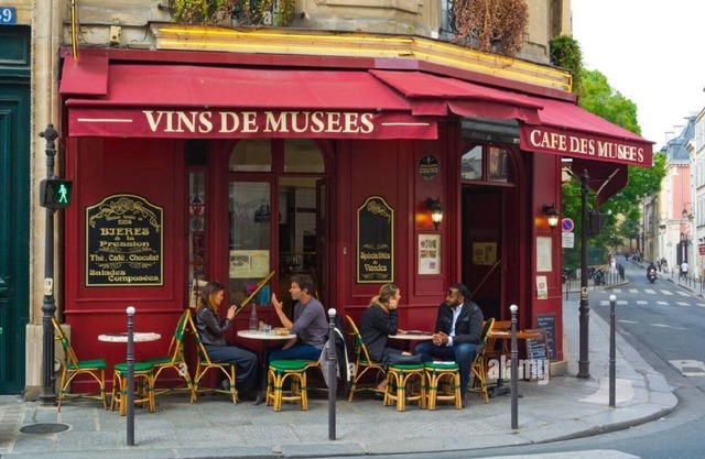 A MEMORABLE PARISIAN EXPERIENCE NEXT TO LE MARAIS - RUE ST SABIN