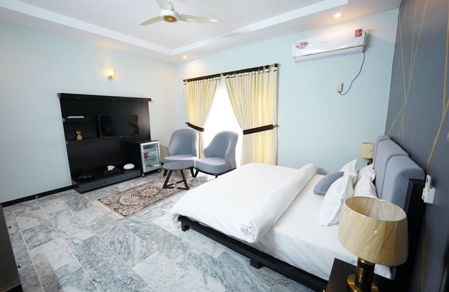 A peaceful and private family guesthouse.