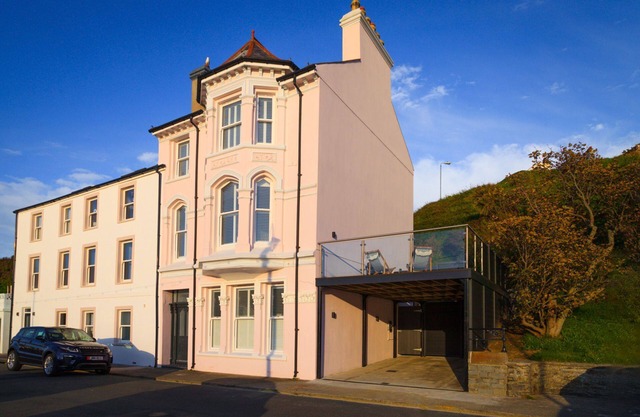 A premium home on Port Erin beach, perfect for families and groups