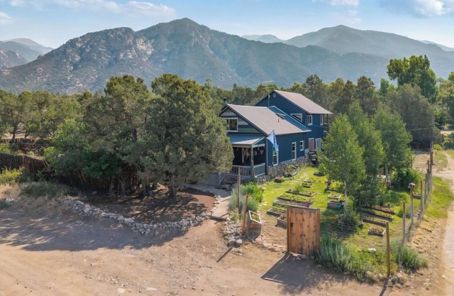 A Serene 4-Bedroom Mountain Haven