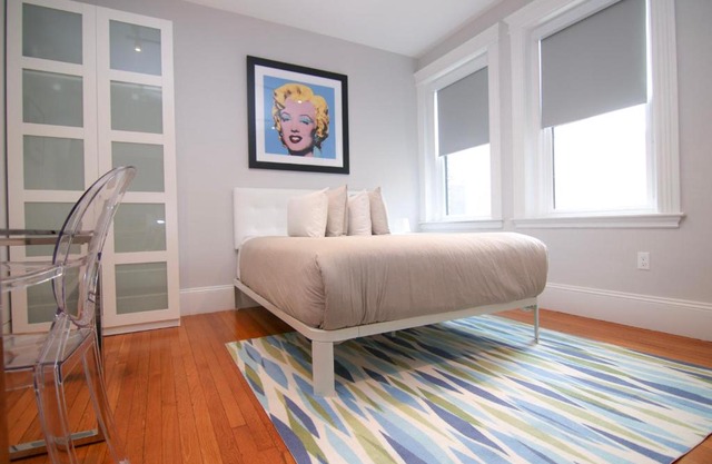 A Stylish Stay w/a Queen Bed, Heated Floors. #11