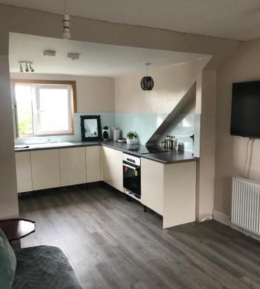 “A Wee Pad in Dunfermline”