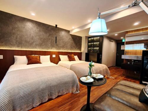 A1 Shinjuku Business District hotel, 9 mins to ST Max 4P 新宿商务区 全新装修 交通中心 车站9分钟 最大4人 直达新宿 涉谷 表参道 品川 池袋 上野 代代木 银座 原宿