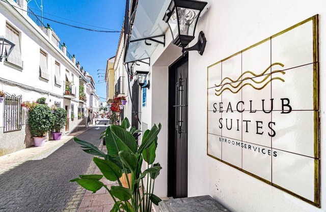 A4- SeaClub suites by Roomservices