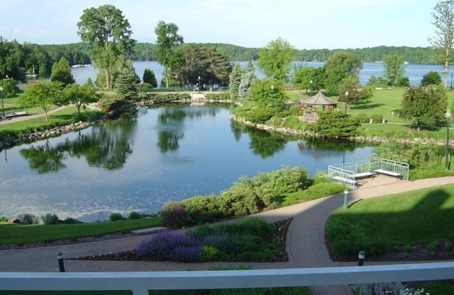 AAA 4 Diamond, Pristine Elkhart Lake, Award winning Spa, World Class Golf