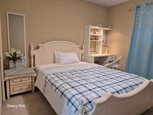 Abbie's Cozy Single Rooms