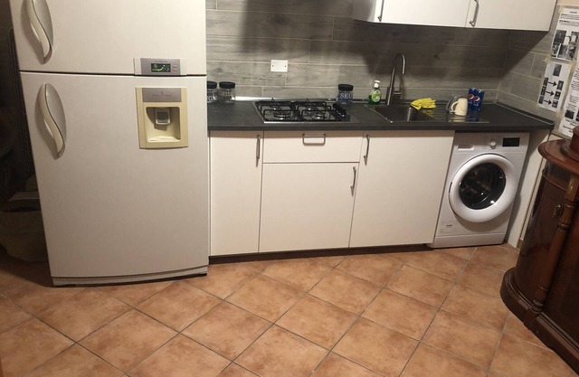 Accogliente Appartamento con Cucina, Camera e Parcheggio