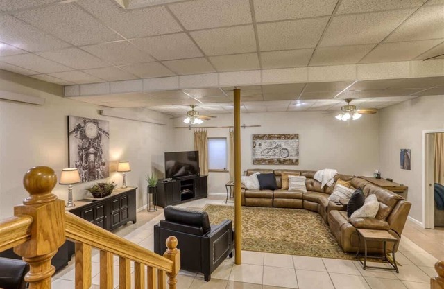 Aces & Eights - Downtown Sturgis with garage!