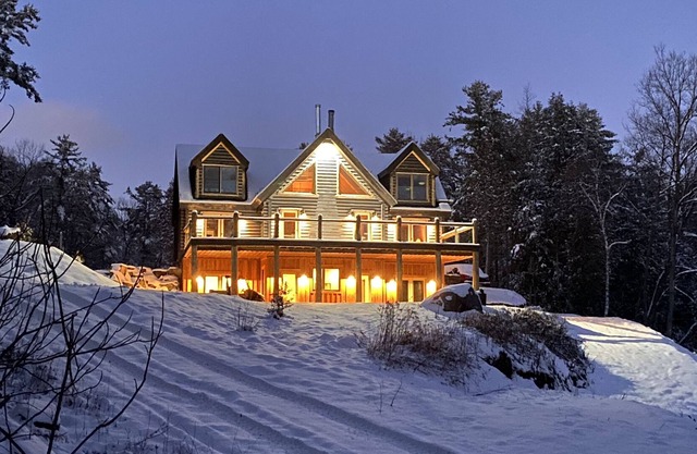 Adirondack lodge wildlife sanctuary