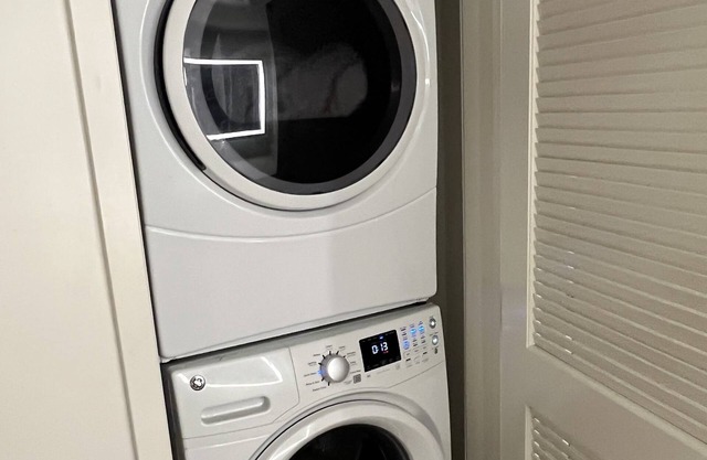 Adorable Studio in Ktown- 10mins from DTLA!