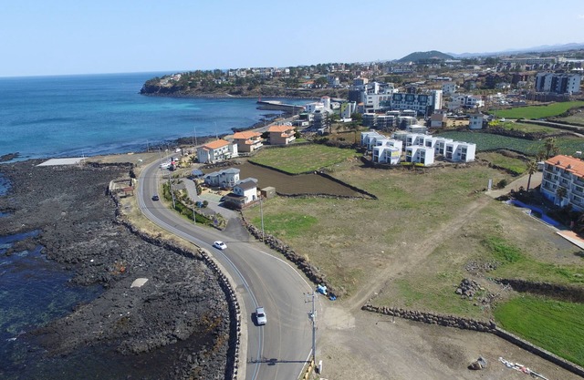 Aewol Bada Town House