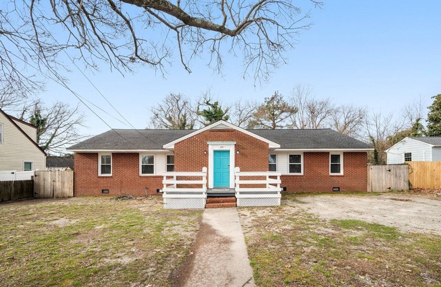 Affordable Newport News. Sleeps 6, easy Shipyard access