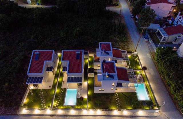 AG Luxury Villas, Iraklitsa
