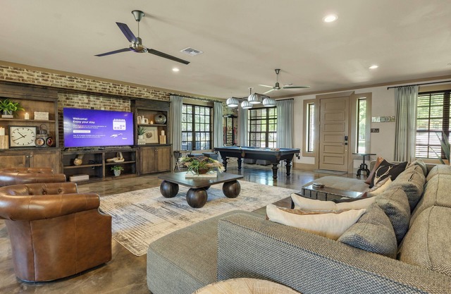Aggieland Home