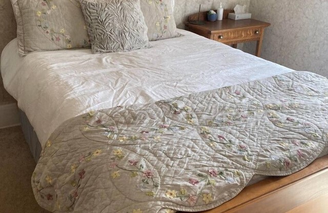 AH #30 · AH #30 Queen w/Tub/Shower