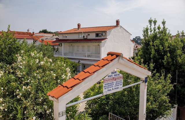 Air-conditioned cozy, quiet, beautiful and loving apartment on the island of Rab