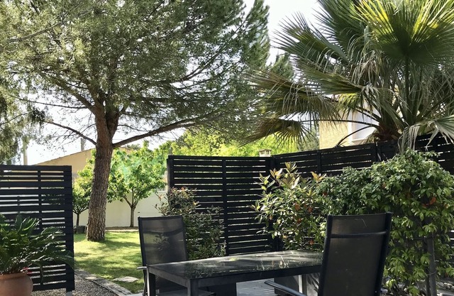 Air-conditioned studio Terrace & parkingBeaches of the great mound at 20 min