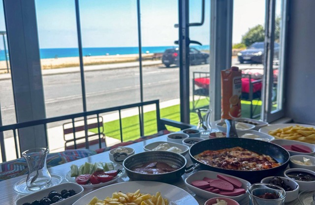 Airport Black Sea Hotel & Restaurant