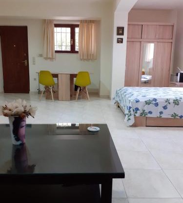 AIRPORT of ATHENS 2 TWO STOPS BY METRO FROM STUDIO "PEANIA-KANTZA" STATION