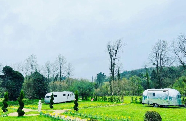 Airstream Riverside Glamping near Huelgoat