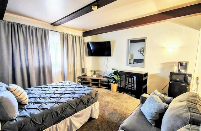 Aisling Suites-The Midtown