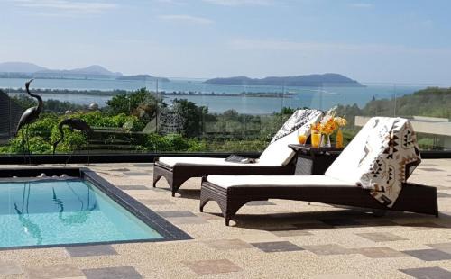 Aislinn Seaview Villa in Nature -Luxury Pool