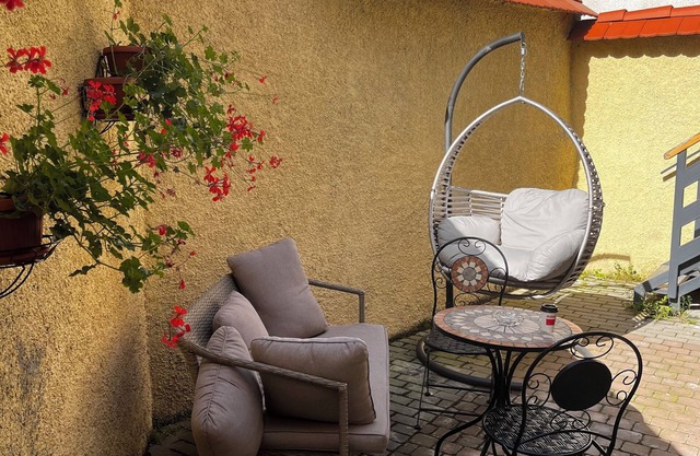 Aki Gray Apartment Serene Oasis