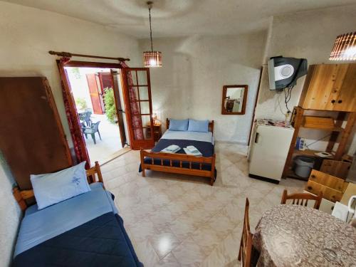 Akrata Golden Beach House