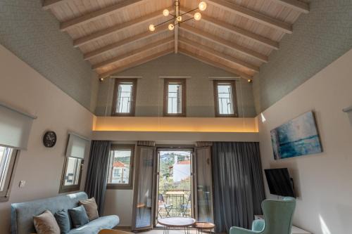 Akti Vigla Apartments