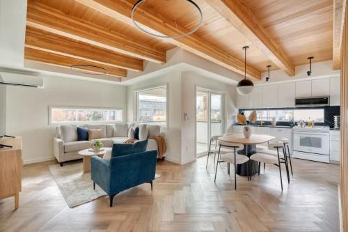 Alberta Arts-tastic Townhouse - 91 WalkScore