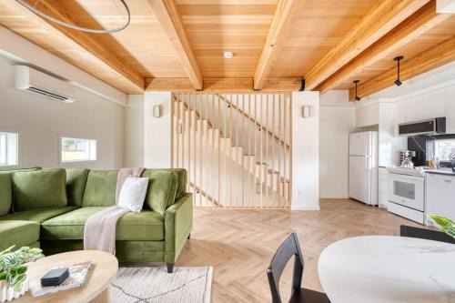 AlbertaArts Happy Place Townhome