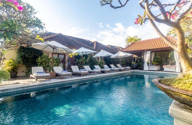 Aleesha Villas and Suites