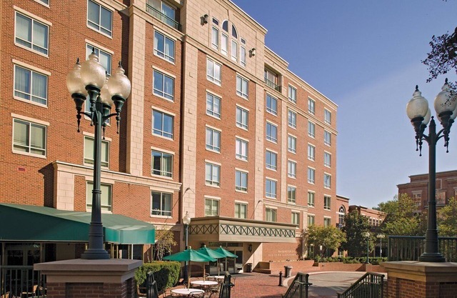 Alexandria 1BDDLX.01