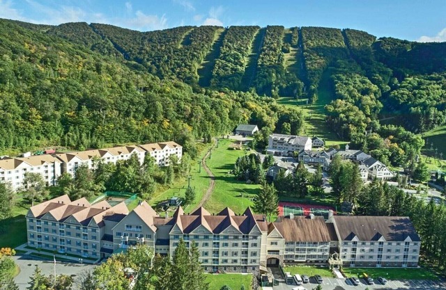 All Season Adventures, Ski In/Ski Out, Wyndham Bentley Brook 2 Bedroom Dlx.