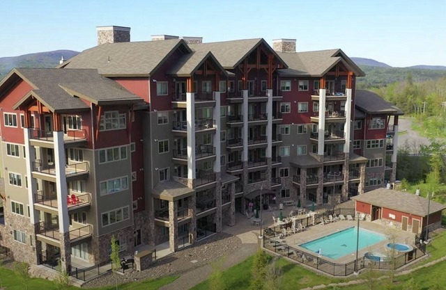 All Season Luxury Condo in Windham/Ski On - Ski Off