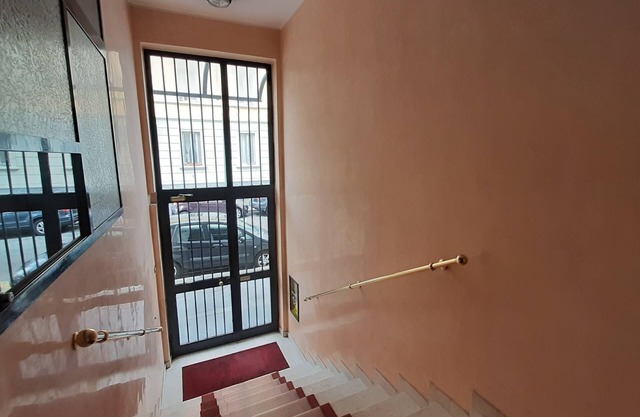 ALLEGRA HOUSE: complete flat 2'walk from tube/bright and on the top floor