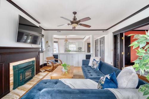 Alphabet District Gem - AC - Patio - Fast WiFi