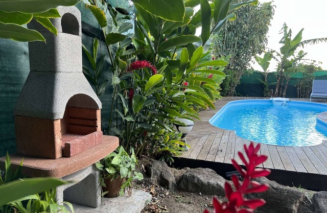 ALPINIA LODGE - SMALL COZY NEST WITH POOL