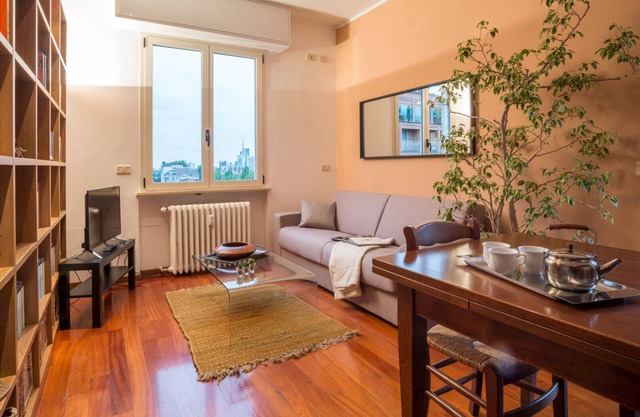 ALTIDO Warm Family Flat for 6 w/Terrace in Milan