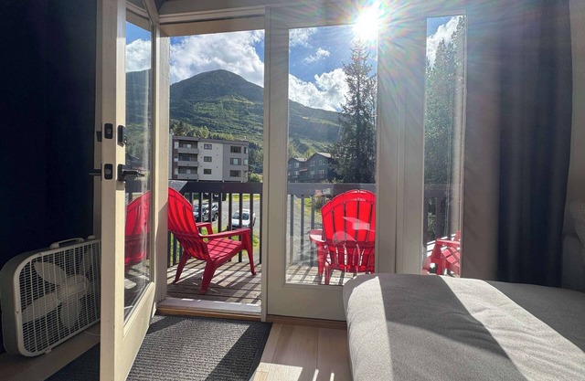 Alyeska Slope-Side Sanctuary