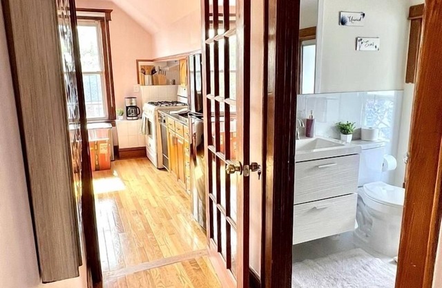 AMAZING 3,500SQFT TOWNHOUSE - 15MINS TO TIMES SQUARE