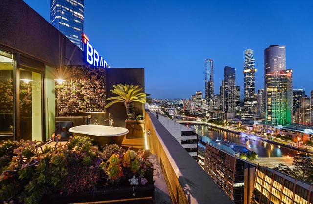 Amazing CBD Skyline Views - Perfect NYE Fireworks!