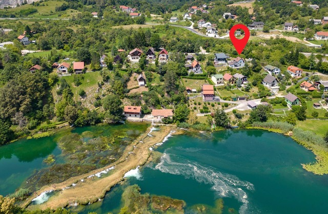Amazing home in Donji Zvecaj with WiFi