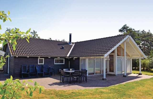 Amazing home in Væggerløse with sauna
