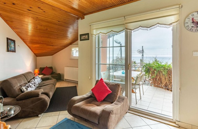 Amazing House with Sea View in Bakirkoy