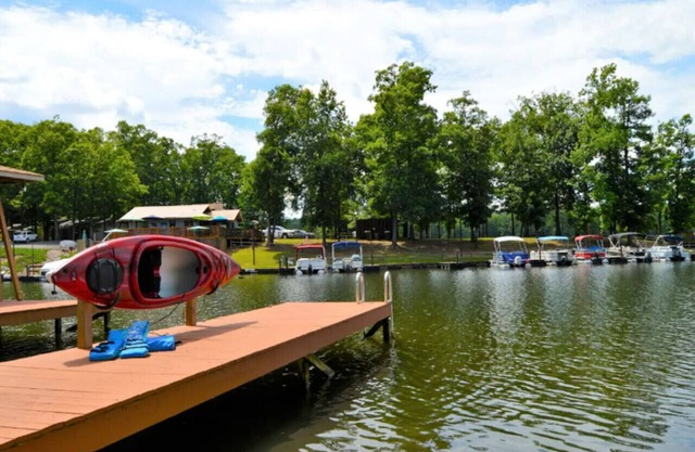 Amazing Lakefront Getaway