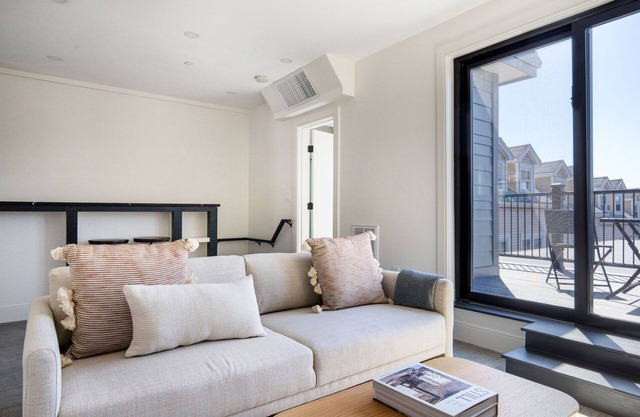 Amazing South Boston 1BR w/W/D, nr Carson Beach, by Blueground